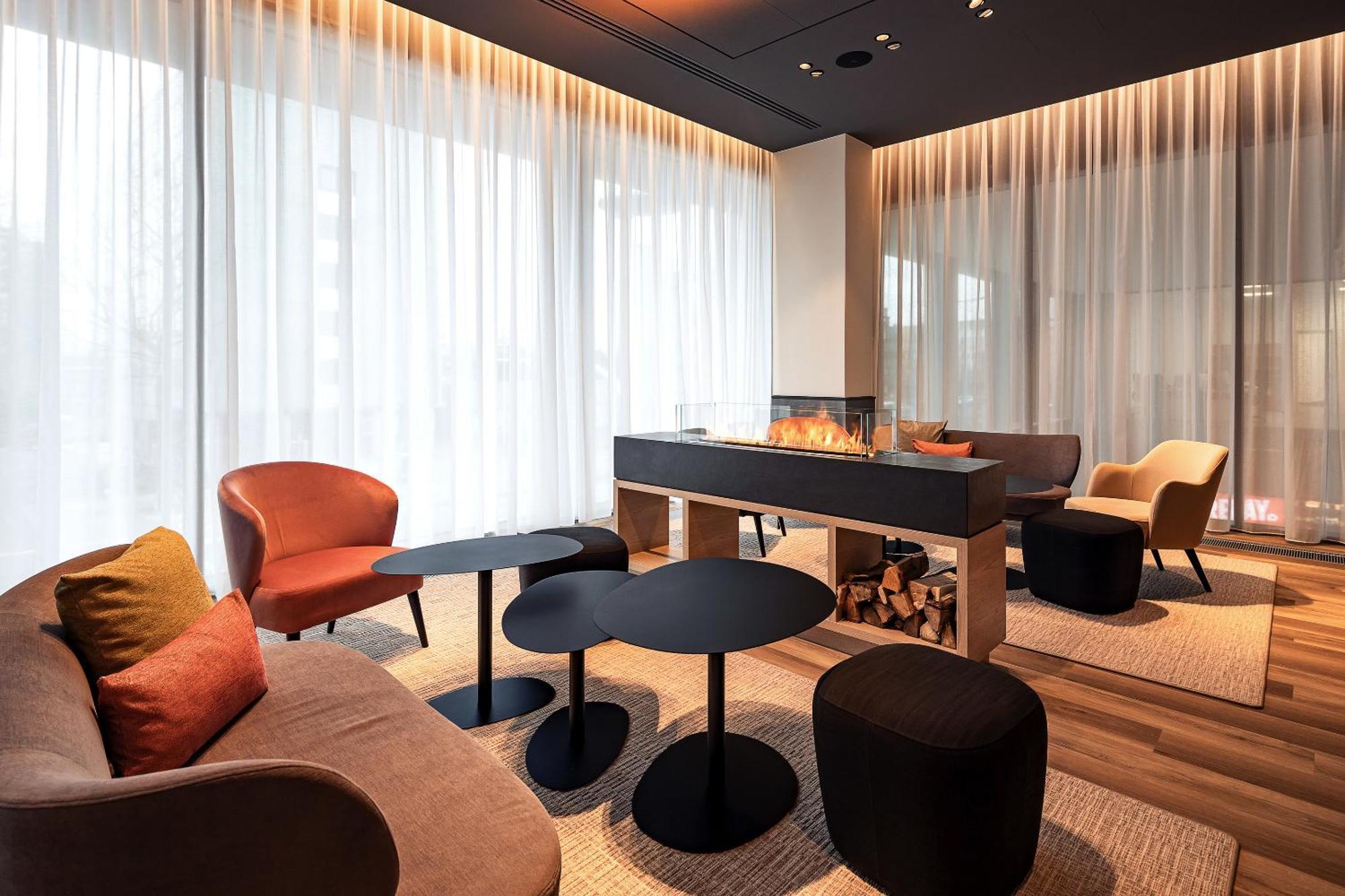 Intercityhotel パーダーボルン エクステリア 写真